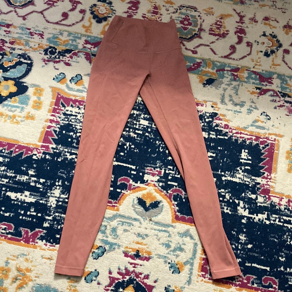 Lululemon Dark Pink Leggings. 0.